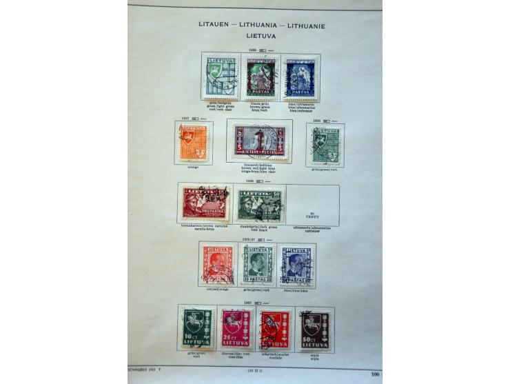 collectie tot 1940 meest gestempeld met beter materiaal op albumbladen
