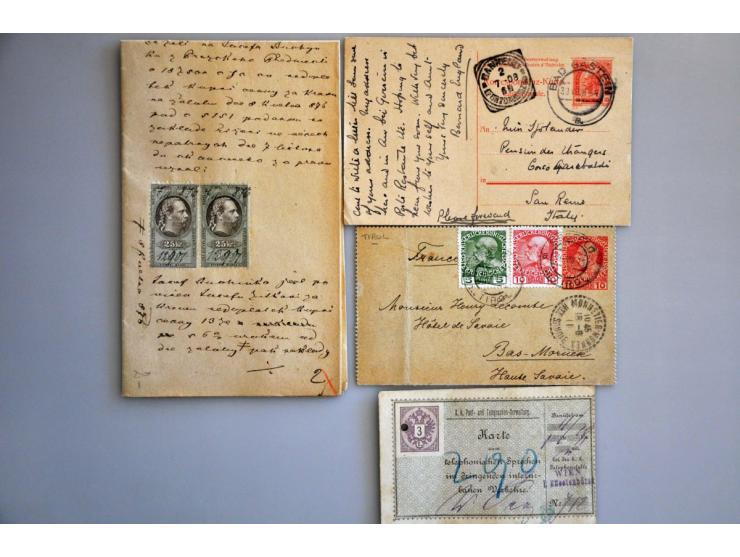 300 oude(re) poststukken w.b. briefkaarten, krantenzegels op complete kranten, oude fiscaalzegels op formulieren, pakketkaart