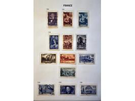 collectie 1853-1982 gestempeld en */** met beter materiaal w.b. 50 fr. luchtpost in Davo album