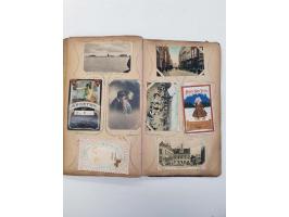 mooie oude collectie in twee albums en een album met thee, zeep- en andere reclame-afbeeldingen