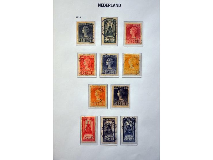 collectie 1852-2001 op hoofdnummers compleet (nr. 80 met certificaat Moeijes en nr. 101 met certificaat Muis) met tevens port