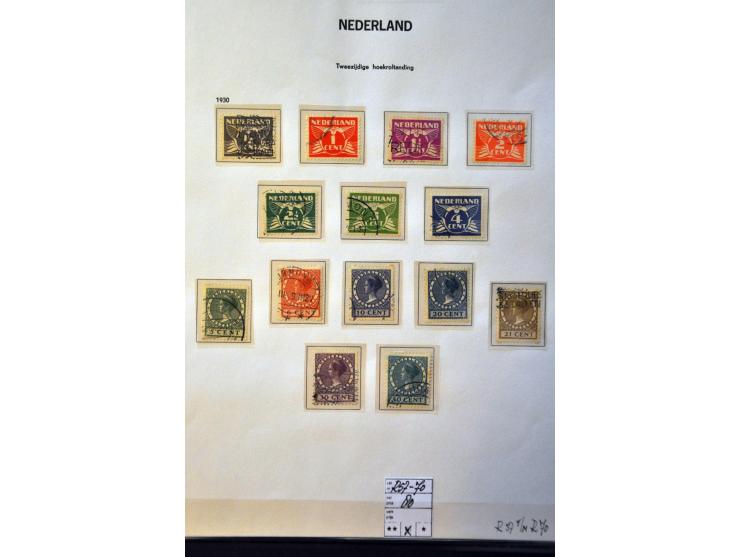 collectie 1852-1952 gestempeld en * met betere ex., roltanding (op 32 na compleet), port, dienst, internering etc. in insteek