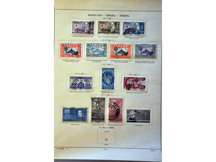 collectie 1843-1940 meest gestempeld met beter materiaal w.b. Mi. nrs. 2 en 8 (beide gebreken) op albumbladen