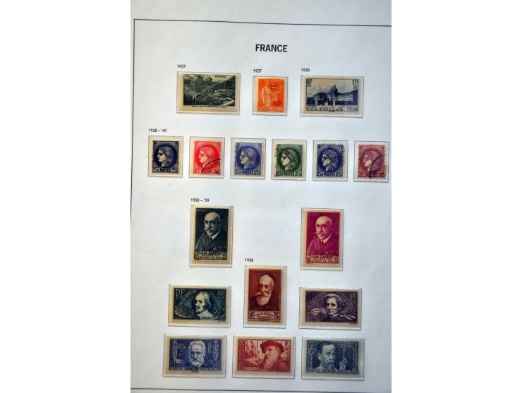 collectie 1849-1982 gestempeld en veel */** met betere ex. en series w.b. luchtpost en port in 3 abums