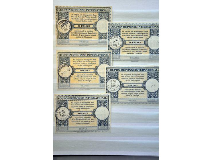 International Reply Coupons gespecialiseerde collectie (totaal 74 ex.) w.b. type Rome (11x w.b. 1e-dag 1-10-1907), Stockholm 