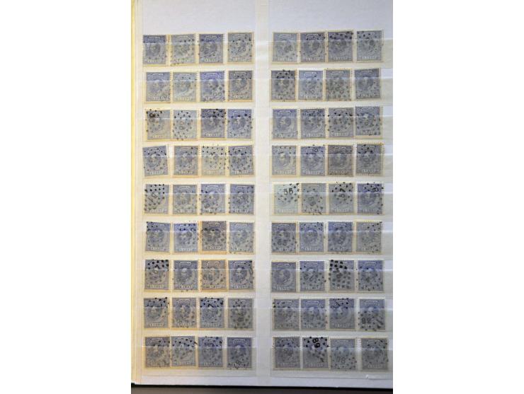 puntstempels, ruim 800  ex. op diverse waarden en emissies in insteekboek