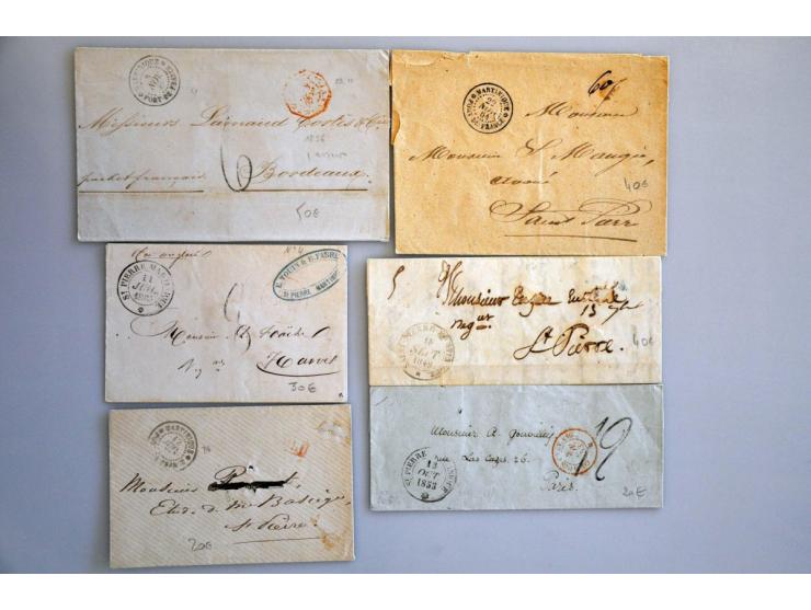 35 ongefrankeerde en 2 gefrankeerde poststukken ca.1845-1870 van Martinique, Guadeloupe en 1 ex. Mauritius, alle naar Frankri