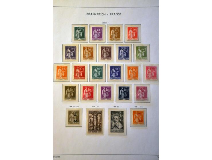 collectie 1849-1967 meest */** met beter materiaal w.b. klassiek, Bordeaux 1923, Transatlantique, blok Parijs 1925 etc. in Sc