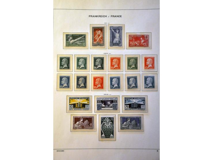 collectie 1849-1967 meest */** met beter materiaal w.b. klassiek, Bordeaux 1923, Transatlantique, blok Parijs 1925 etc. in Sc