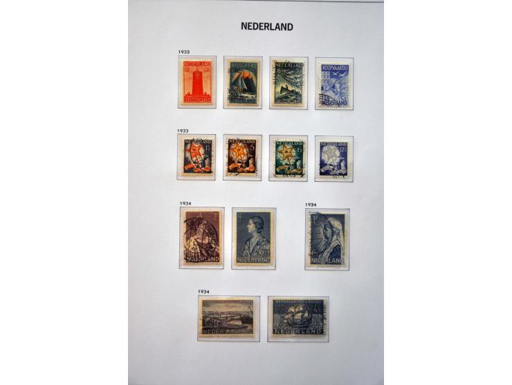 collectie 1852-2013 vanaf 1943 vrijwel geheel ** met veel beter materiaal w.b. nrs. 1-49, 130-131, roltanding, telegram, Inte