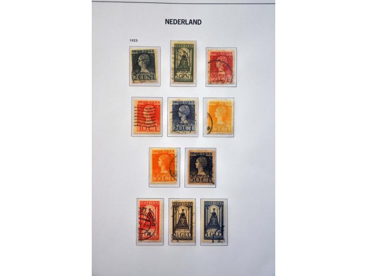 collectie 1852-2013 vanaf 1943 vrijwel geheel ** met veel beter materiaal w.b. nrs. 1-49, 130-131, roltanding, telegram, Inte