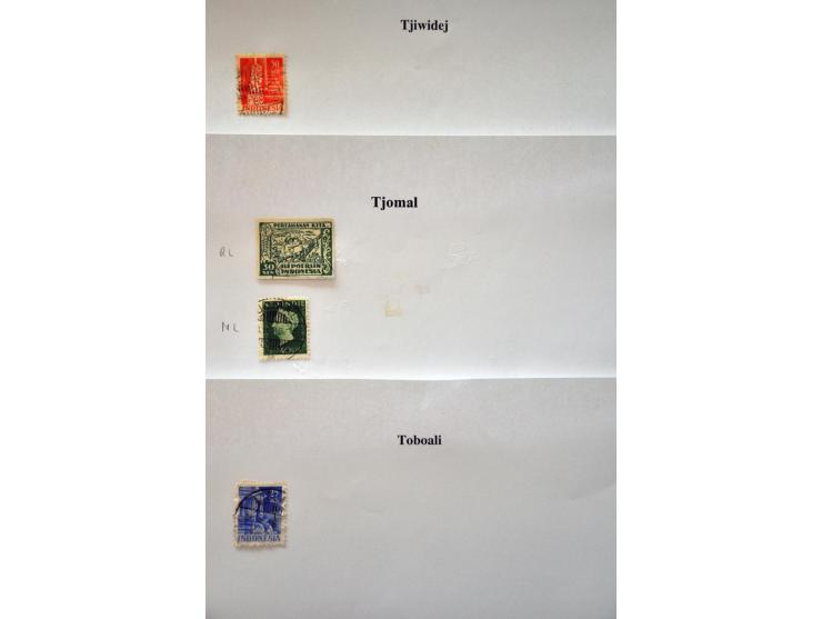 stempelverzameling w.b. Japanse Bezetting, Interimperiode en hersteld Nederlands gezag, totaal ruim 2700 ex. en 34 poststukke