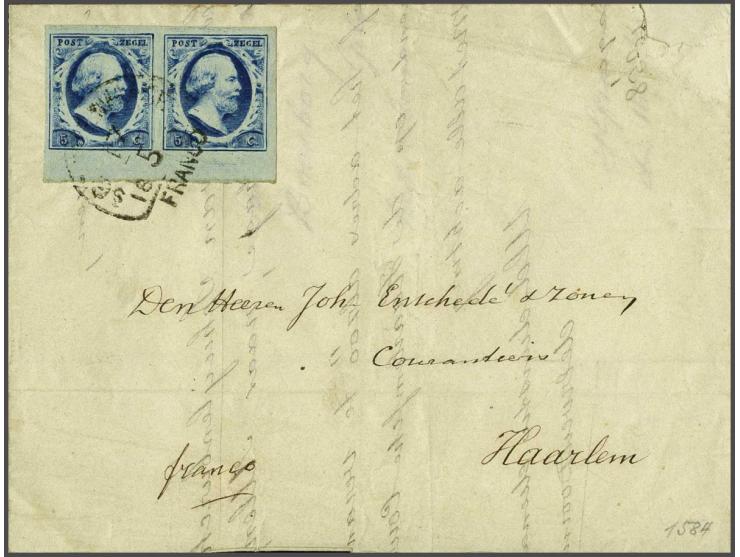 5 cent blauw plaat III pos. 48-49 in paar met velrand op vouwbrief van Den Haag 16-5-1858 naar Haarlem, pracht ex. (rechtsbov