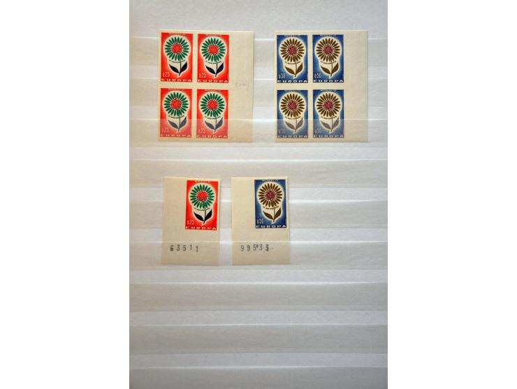 uitgebreide collectie Europa Cept vanaf 1956 meest ** met veel ongetand w.b. blokken van 4 (non dentelée), épreuves, proeven 