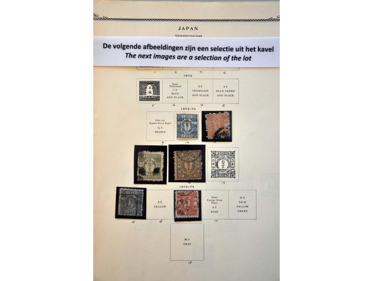 collectie vanaf 1872 met enig beter materiaal en doubletten in album en 3 insteekboeken