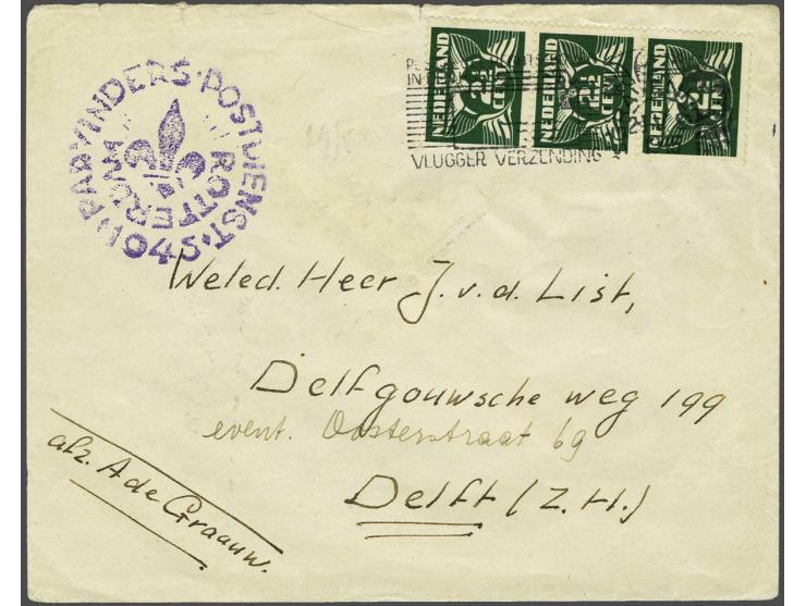 2½ cent donkergroen in strip van 3 op envelop 24-5-1945 naar Delft met stempel Padvinderspost Rotterdam 1945, pracht ex. (min