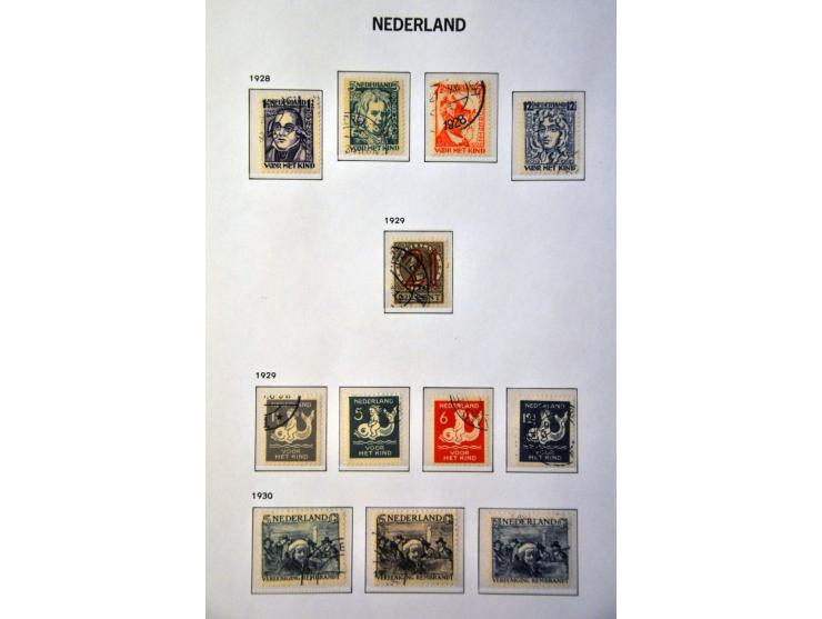 collectie 1852-1994 gestempeld w.b. nrs. 1-47, 49, 80, 130-131, roltanding, Meeuwen, port etc. in 4 Davo albums