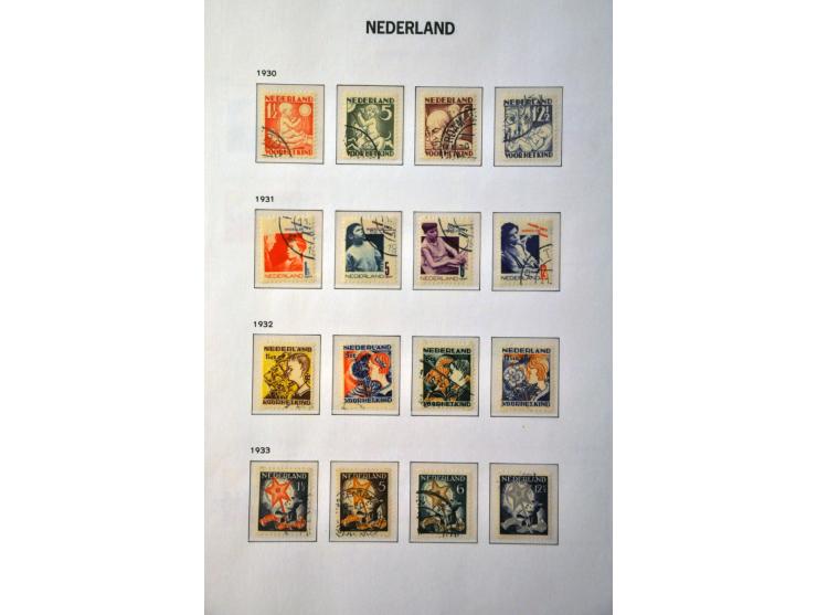 collectie 1852-1994 gestempeld w.b. nrs. 1-47, 49, 80, 130-131, roltanding, Meeuwen, port etc. in 4 Davo albums