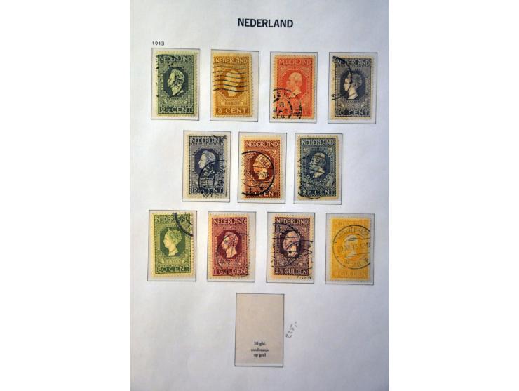 collectie 1852-1994 gestempeld w.b. nrs. 1-47, 49, 80, 130-131, roltanding, Meeuwen, port etc. in 4 Davo albums