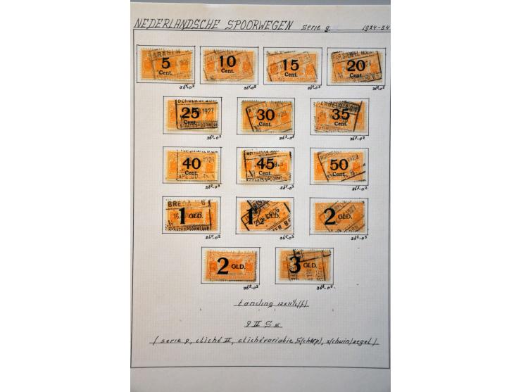 spoorwegzegels 1934-1944, uitgebreide collectie gestempeld w.b. plaatfouten en plaatreconstructies in 2 ringbanden. Delen van