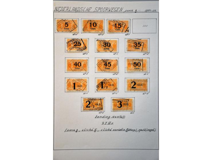 spoorwegzegels 1934-1944, uitgebreide collectie gestempeld w.b. plaatfouten en plaatreconstructies in 2 ringbanden. Delen van