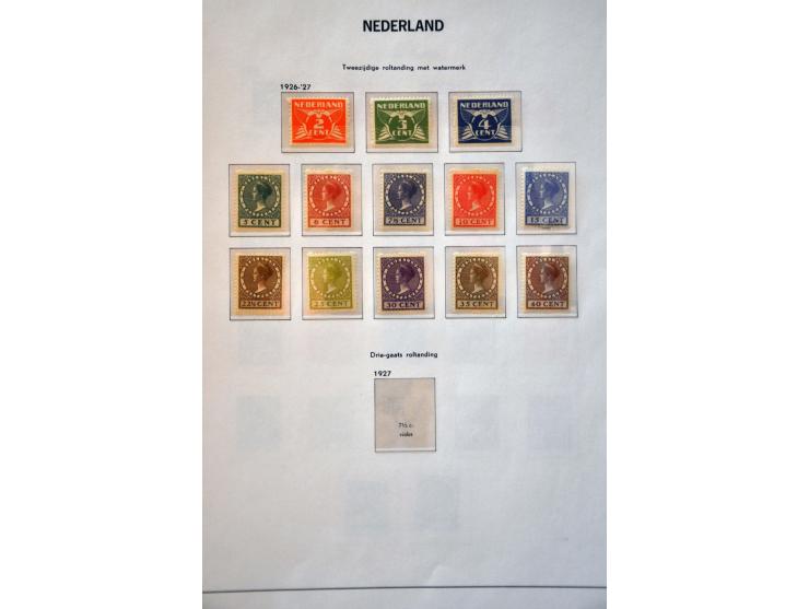 roltanding, behoudens nr. R32 complete collectie */** w.b. nagegomd op albumbladen