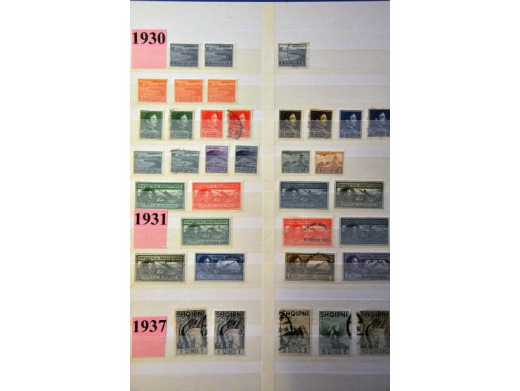 collection 1913-1993 with better material in stockbook