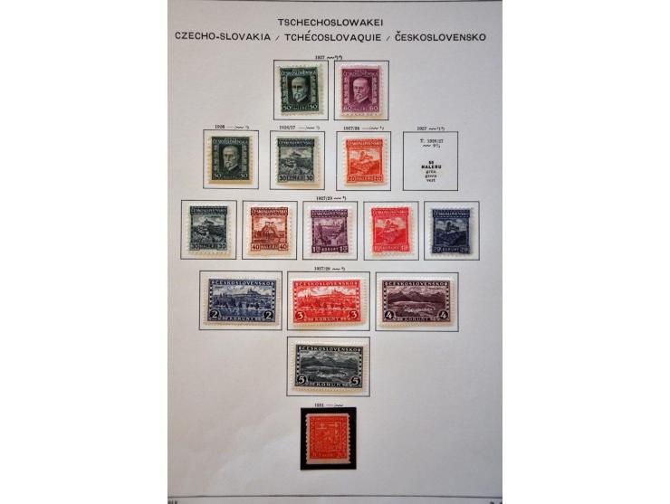 collection 1918-1972 including better materiaal, minisheets etc. in 3 albums