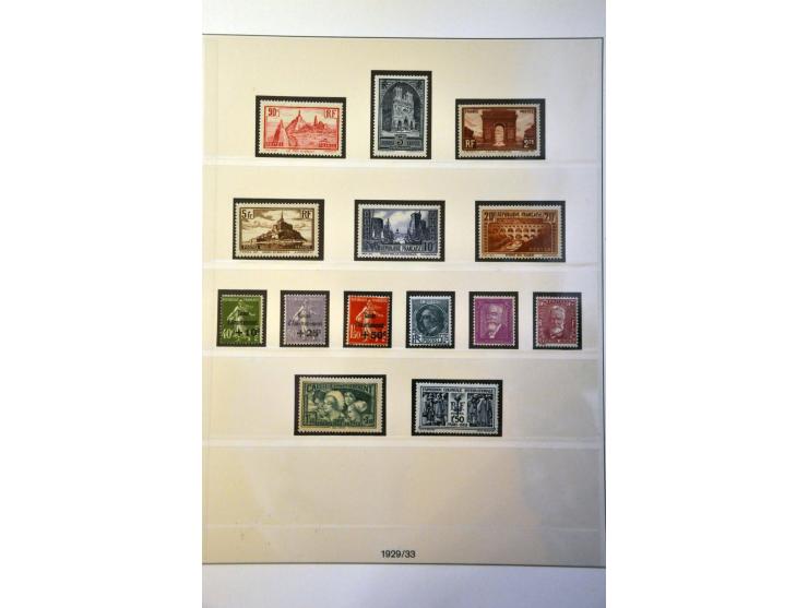 collection 1849-2001 after 1924 ** with many better stamps, sets, minisheets (a.o. Pexip), Airmail, Postage Due etc. in 9 Lin