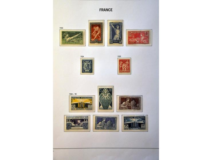 collection 1849-1979 used, later */** including classic issues, both Airmail 50 francs etc. in mixed condition in 3 Davo albu