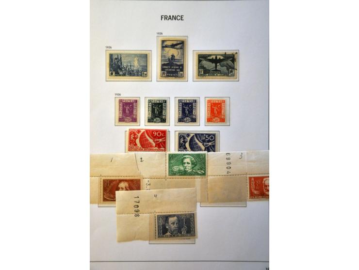 collection 1849-1979 used, later */** including classic issues, both Airmail 50 francs etc. in mixed condition in 3 Davo albu