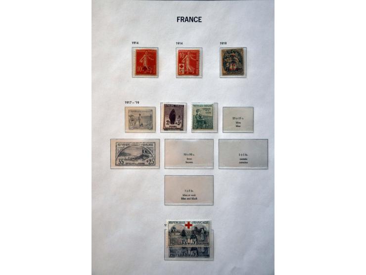 collection 1876-1979 */** with better material including Samothrace and Pexip minisheet in 2 Davo albums