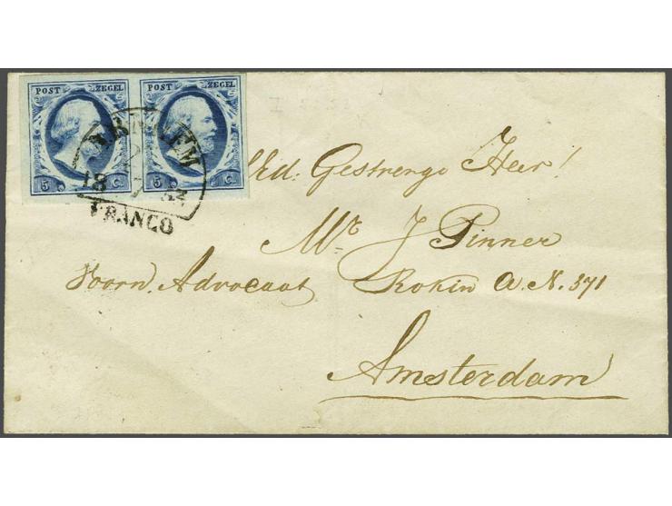 5 cent blauw plaat I in paar op kleinformaat envelop van Arnhem 22-7-1853 naar Amsterdam, pracht ex.