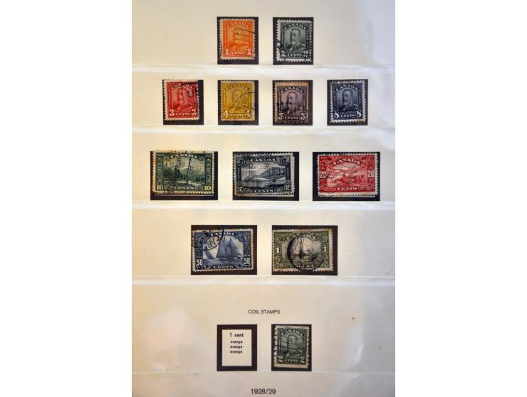 collection 1859-2002 with better stamps and sets, partly in mixed quality, in 4 Lindner albums