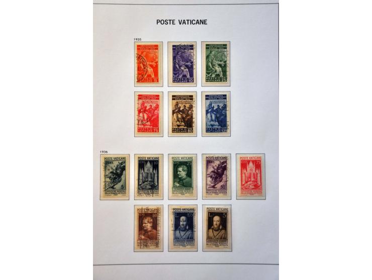 collection 1852-1991 with Papal States, better sets, minisheet nr. 1, Air Mail, fdc's etc. in 3 albums