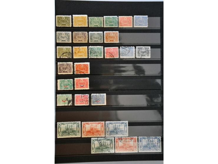 collection 1862-1997 mainly */** with many better sets including Lausanne Peace, Mi. nrs. 843-856, Smyrna Exposition, Sivas, 