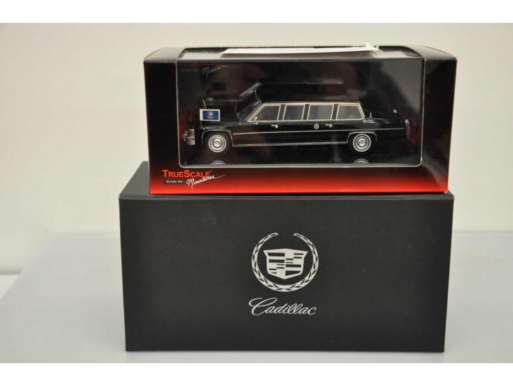 Cadillac Presidential Limousine 1983, True Scale Miniatures, 1:43, No 303 of 500, black, Excellent (front window loose, strip