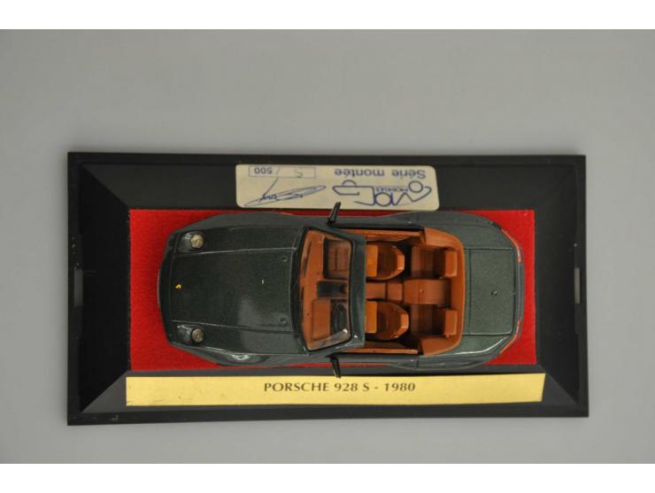 Porsche 928 S Convertible, MOG Resine Models, hand built, No. 5 of 500, 1:43, dark green, Mint.