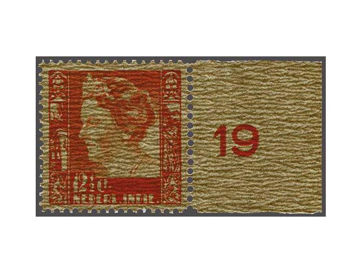 Wilhelmina 12½ cent oranje met velrand gedrukt op speciaal geprepareerd papier met loslatende kleur (2e oplage), met uitgebre