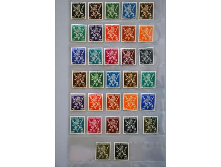 5 cent blauw plaat II pos. 18-20 in strip van 3 op vouwbrief van Haarlem 24-11-1854 naar Deventer, fraai ex. (rechterzegel li