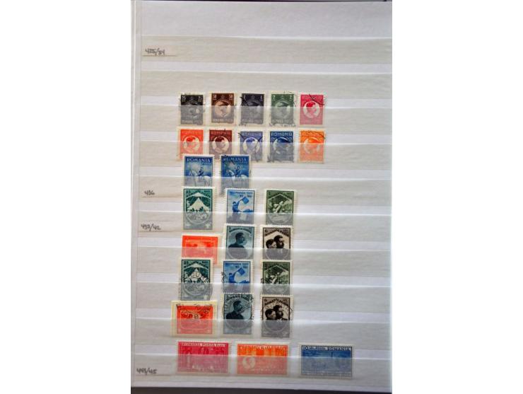 Gedeeltelijk geretoucheerde stempel van de 10 cent in licht wijnrood op zeer dun papier met velrand, pracht ex.