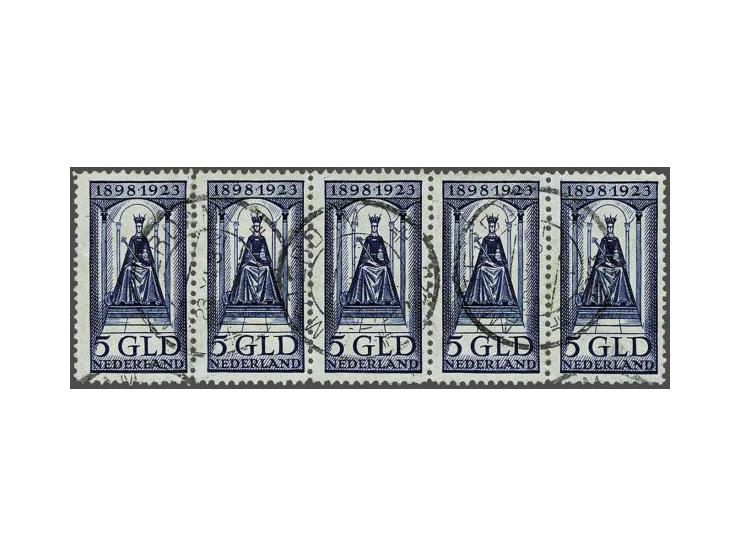 5 gulden donkerblauw in strip van 5, pracht ex. cat.w. 1125+