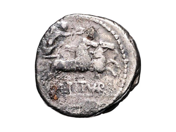 Romeinse munten Tituria 6. L.Titurius L. f. Sabinus (89 BC) Bearded head of the Sabine king Tatius r., sabin behind, Rev. Vic