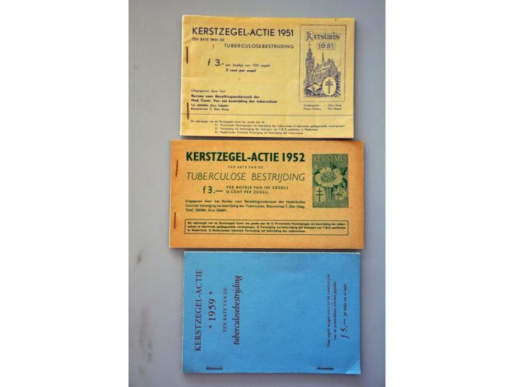 postzegelboekjes voor 1940 in deels gemengde kwaliteit (10 ex.) w.b. PZ45 en 3 tuberculose boekjes (1951, 1952 en 1959) 