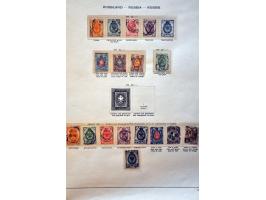 collectie 1858-1941 gestempeld met betere ex. en series en Levant op albumbladen