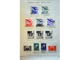 collectie 1858-1941 gestempeld met betere ex. en series en Levant op albumbladen