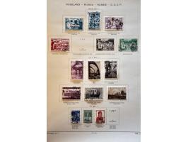 collectie 1858-1941 gestempeld met betere ex. en series en Levant op albumbladen