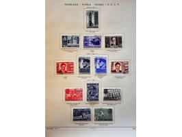 collectie 1858-1941 gestempeld met betere ex. en series en Levant op albumbladen