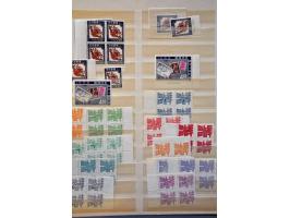 voorraad */** en gestempeld w.b. veel beter materiaal in 6 insteekboeken. Hoge cataloguswaarde!