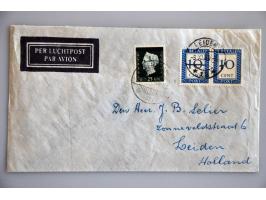 22 luchtpostenveloppen 1945-1948 naar Nederland, ongefrankeerd en met port belast w.b. 30 cent port (verschillende combinatie